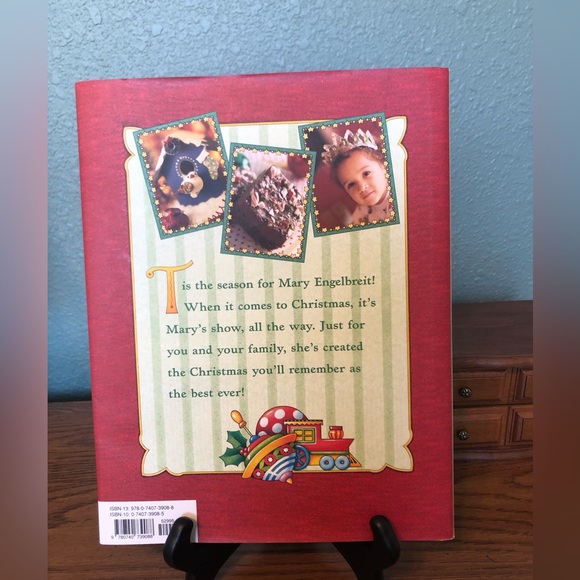 Mary Engelbreit Hardcover “The Best Christmas Ever with Mary Engelbreit” 2003 - Picture 2 of 8